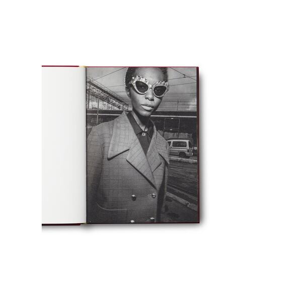 GUCCI 52MM Cat Eye Sunglasses in Orange - Picture 3 of 5